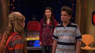 iCarly – L-R: Sam Puckett (Jennette McCurdy), Carly Shay (Miranda Cosgrove), Freddie Benson (Nathan Kress)
