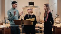 Sternstunde Musik: Exodus - Musik und Poesie – Sternstunde Musik Exodus – Musik und Poesie Chatrina Gaudenz bei der Probe mit Zekarias Kebraeb aus Eritrea und Eleonora Cholak aus der Ukraine Copyright: SRF