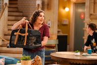 Call Me Kat – Kat (Mayim Bialik)