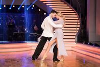Dancing Stars – Dancing Stars (2021)