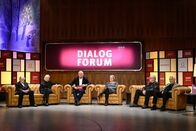 DialogForum – Paul Lendvai, Käthe Kratz, Klaus Unterberger, Susanne Scholl, Kurt Langbein, Gerald Szyszkowitz.