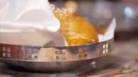 Was schätzen Sie ...? – Brotkorb aus dem Cafe Landtmann.