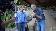 Die Geschichte des Essens mit Christian Rach – Christian Rach testet im Brotmuseum Ebergötzen die Zubereitung von "Panis militaris", dem Brot der Römer.