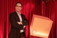 Campus Talks – Diesmal verrät uns der Neurowissenschaftler Simon Eickhoff (im Bild) vom Helmholtz-Zentrum Jülich, was das Gehirn über uns verrät! Und die Ökologin Anett Richter vom Helmholtz-Zentrum für Umweltforschung in Leipzig erforscht, welchen Beitrag Bürger zur Forschung leisten: Durch „Citizen Science“!