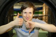 Kann es Johannes? – Ob BMX, Kart fahren, Parcours oder Rollstuhlbasketball – Kann man eine Sportart in nur 48 Stunden lernen? Johannes, bekannt aus „neuneinhalb“ und der „Sendung mit der Maus“, ist sich sicher und probiert es selbst aus.