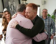 Modern Family – Cameron (Eric Stonestreet, l.); Mitchell (Jesse Tyler Ferguson, r.)