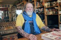 Tattoo: Trend oder Tradition? – Startätowierer Henk Schiffmacher hat die ganze Welt bereist und auf seinen Reisen alle möglichen Tätowiertraditionen kennengelernt.