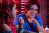 After Passion – Steph (Khadijha Red Thunder) und Zed (Samuel Larsen)