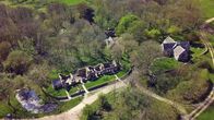 Lost Places – Tyneham mag verlassen sein - aber nicht vergessen. Bis heute ist der Ort für Besucher aus aller Welt zugänglich, um an die Schrecken des Zweiten Weltkrieges zu erinnern und Aufklärungsarbeit zu leisten.