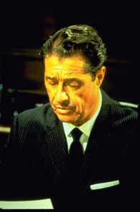 Columbo – Frank Simpson (Don Ameche)