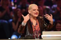 Genial daneben - Das Quiz – Wild gestikulierend: Findet Hella von Sinnen die richtige Antwort auf die Fragen der Zuschauer?