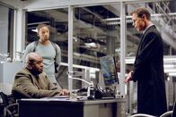I, Robot – (v.li.) Chi McBride (Lt. John Bergin), Will Smith (Del Spooner), Bruce Greenwood (Lawrence Robertson).