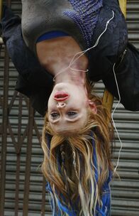 Castle – Ein neuer Fall für Kate Beckett und ihr Team: In einer Seitenstraße in Chelsea wird die Sängerin Hayley Blue (Brianna Haynes) ermordet aufgefunden ...