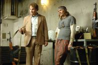Ananas Express – Tausche Gras gegen Waffen: Schon bald erkennen die Mordzeugen, Kiffer Dale (Seth Rogen, l.) und sein paranoider Dealer Saul (James Franco, r.), dass die Gangster wild entschlossen sind, sie als unliebsame Mitwisser für immer zum Schweigen zu bringen ...