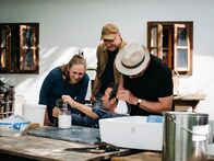 Milch und Honig – Julia Marksteiner, Florian Holzer, Ingo Pertramer, Thomas Nowak.