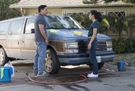 Fresh off the Boat – Randall Park (Louis Huang), Constance Wu (Jessica Huang).