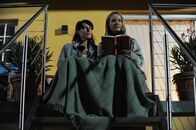 Der Wettbewerb – Julia Cencig, Ann-Kathrin Kramer.