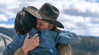 Yellowstone – Monica Dutton (Kelsey Asbille) und Kayce Dutton (Luke Grimes)