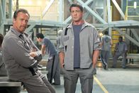 Escape Plan – Arnold Schwarzenegger (Emil Rottmayer), Sylvester Stallone (Ray Breslin).
