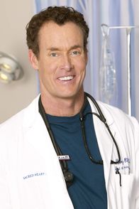 Scrubs - Die Anfänger – (4. Staffel) - Hält seine Schützlinge auf Trapp: Dr. Phil Cox (John C. McGinley) ...