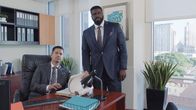 Magnum P.I. – Thomas Magnum (Jay Hernandez, l.) und Theodore 'TC' Calvin (Stephen Hill)
