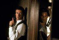 Tango & Cash – Eines Tages müssen die beiden völlig gegensätzlichen Cops Raymond Tango (Sylvester Stallone, l.) und Gabriel Cash (Kurt Russell, r.) ihre Differenzen hinter sich lassen und gemeinsam ums Überleben kämpfen. Kein leichtes Unterfangen ...