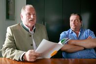Die Rosenheim-Cops – L-R: Hermann Hübner (Bernhard Helfrich) and Florian Prantl (Andreas Giebel)