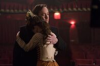 Ripper Street – Edmund Reid (Matthew Macfadyen), Mimi Morton (Lydia Wilson)