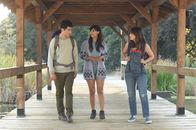 New Girl – L-R: Schmidt (Max Greenfield), Cece Parekh (Hannah Simone) und Jess Day (Zooey Deschanel)