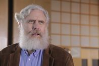 Terra X: Sternstunden der Evolution – Der US-amerikanische Genetiker George Church will Krankheiten besiegen und ausgestorbene Tierarten wieder beleben.
