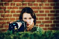 Berlin - Eine Stadt sucht den Mörder – Lena Schumann (Annett Renneberg) arbeitet als Reporterin bei einem Berliner Boulevardblatt.