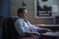 Akte X - Die unheimlichen Fälle des FBI – Seine neusten Erkenntnisse lassen Mulder (David Duchovny) an all dem zweifeln, was er bisher herausgefunden hat ...
