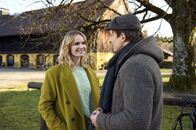 Sturm der Liebe – Jessica (Isabell Ege, l.) wird von ihrem schlechten Gewissen gegenüber Viktor (Sebastian Fischer, r.) eingeholt.