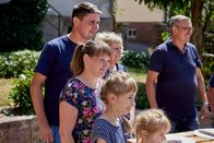 Landfrauenküche – Carolin Detsch und Familie beim Empfang der Landfrauen.