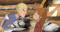 Der kleine Ritter Trenk – Der Knappe Linhard bedroht Mia Mina, aber die kümmert sich gar nicht darum.