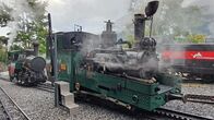 Eisenbahn-Romantik – Lokvorbereitungen vor dem Depot der Dampfzahnradbahn in Brienz.