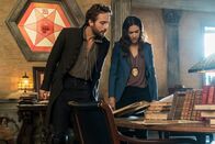Sleepy Hollow – Tom Mison, Janina Gavankar
