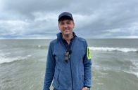 Was kostet... – Johannes Zenglein am Strand
