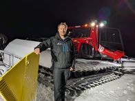 Hauptsache Schnee! Berge, Ski und Hüttenzauber – Feine Pisten mit 90 Prozent weniger CO2 - ein Kraftstoff aus Fettabfällen macht das möglich.