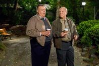 Brooklyn Nine-Nine – Scully (Joel McKinnon Miller, l.), Hitchcock (Dirk Blocker)