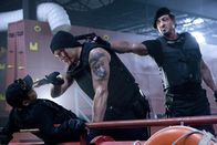 The Expendables – L-R: Yin Yang (Jet Li), Gunner Jensen (Dolph Lundgren) und Barney Ross (Sylvester Stallone)