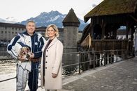 Luzerner Fasnacht – Die beiden Kommentatoren Sämi Deubelbeiss und Fabienne Bamert