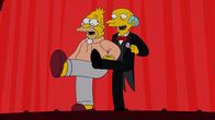 Die Simpsons – Montgomery Burns (r.) war ein Bewunderer von "Gorgeous Godfrey" und versucht nun, Grampa (l.) davon zu überzeugen, erneut in den Ring zu steigen ...