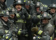 Chicago Fire – Chicago Fire Der freie Fall - Until Your Feet Leave the Ground Staffel 2, Episode 18 Applaus