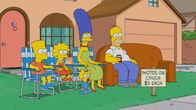 Die Simpsons – (v.l.n.r.) Bart; Lisa; Maggie; Marge; Homer
