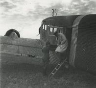 Der Nazi-Plan – Um möglichst viele Termine zu schaffen, nutzt Hitler im Wahlkampf ein damals noch junges Fortbewegungsmittel: das Flugzeug.