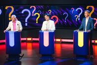 SRF Retro Quiz – (v.li.) Walter Andreas Müller, Maja Brunner und Reto Scherrer im SRF Retro Quiz