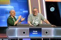 Quizduell - Olymp – Moderator Elton (r.), beide Rateteamkapitäne in der Sendung "Wer weiß denn sowas?".