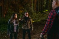 Charmed – Mel Vera (Melonie Diaz, l.); Maggie Vera (Sarah Jeffery, r.)