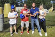 Tobis Urlaubstrip – v.l.) beim Gel Blaster bei den Paintball Sportfreunde Taunus.